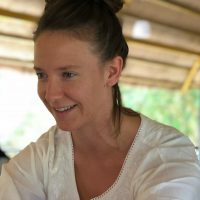 Cyrielle Yoga Vinyasa Dance Contact